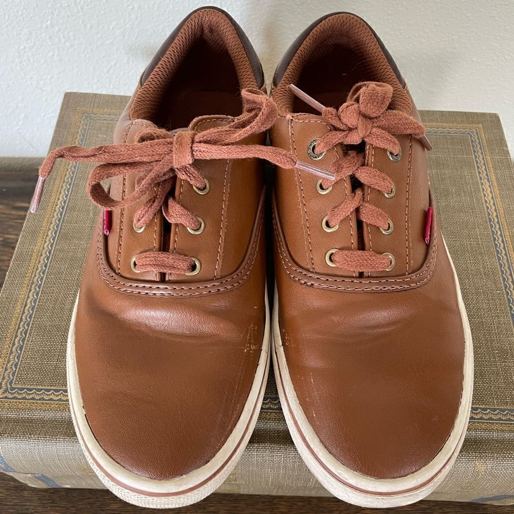 Levi’s Brown Sneakers Size 3.5 EUC